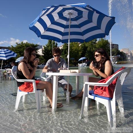 噴泉形成的海濱景象第2張圖片 噴泉形成的海濱景象第2張圖片